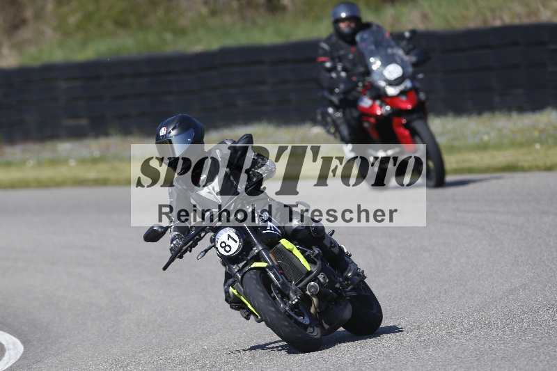 /01 02.04.2026 MAZ ADR/Gruppe gelb Gruppe gruen/81